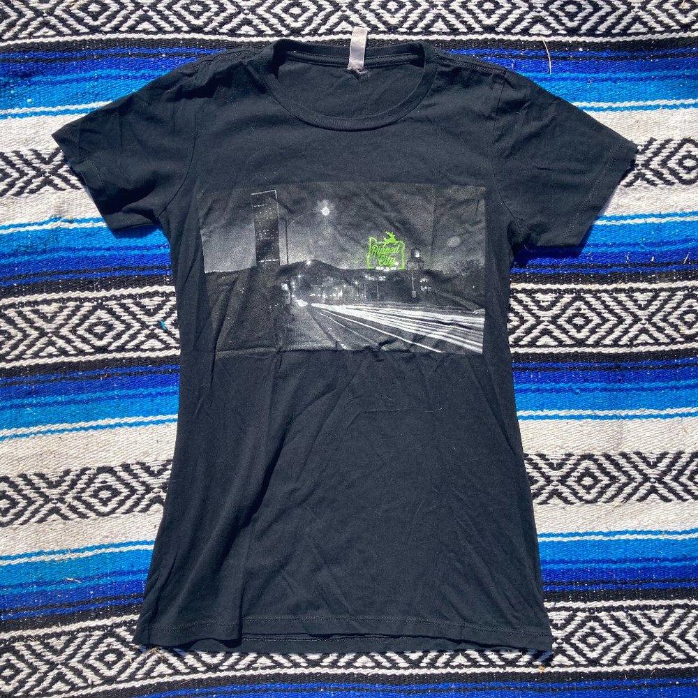 Ripped City Farm Portland Cannabis Swag T-shirt Women's M